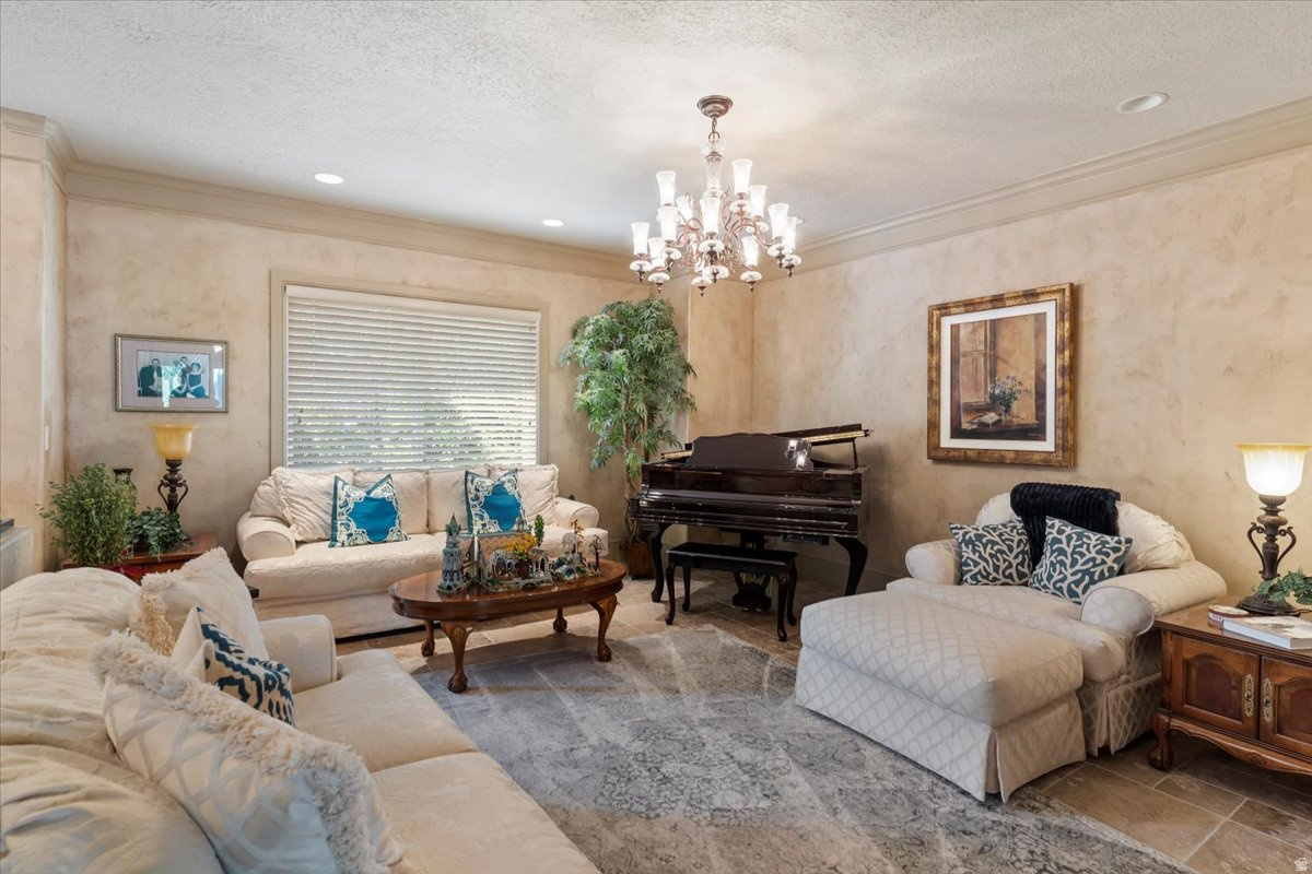 FAIRWAY COVE - Residential