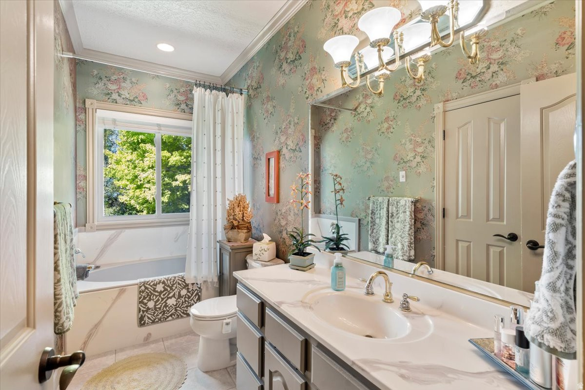 FAIRWAY COVE - Residential