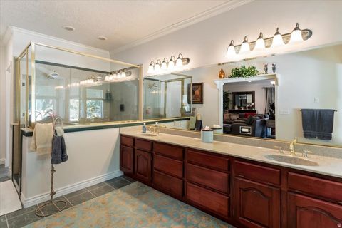 Tiny photo for 960 E PAR THREE CIR, Fruit Heights, UT 84037 (MLS # 2148775)