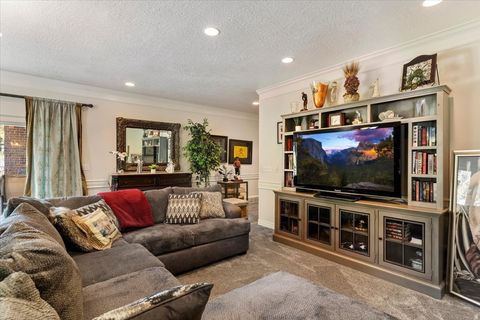 Tiny photo for 960 E PAR THREE CIR, Fruit Heights, UT 84037 (MLS # 2148775)