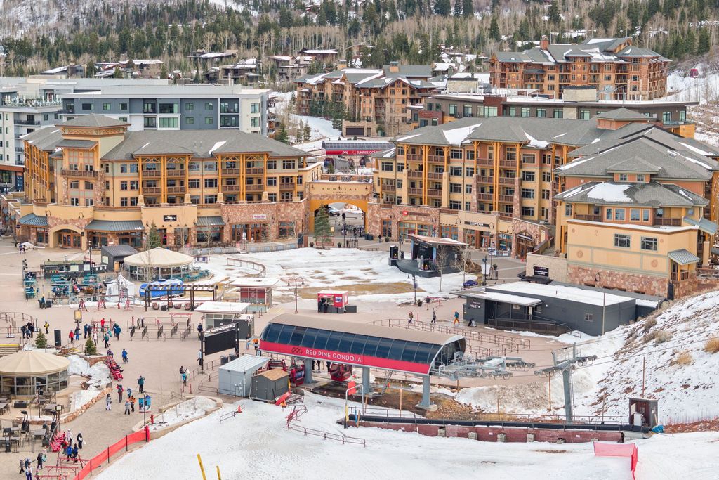 Photo of 3720 N SUNDIAL CT #C110, Park City, UT 84098 (MLS # 2141115)