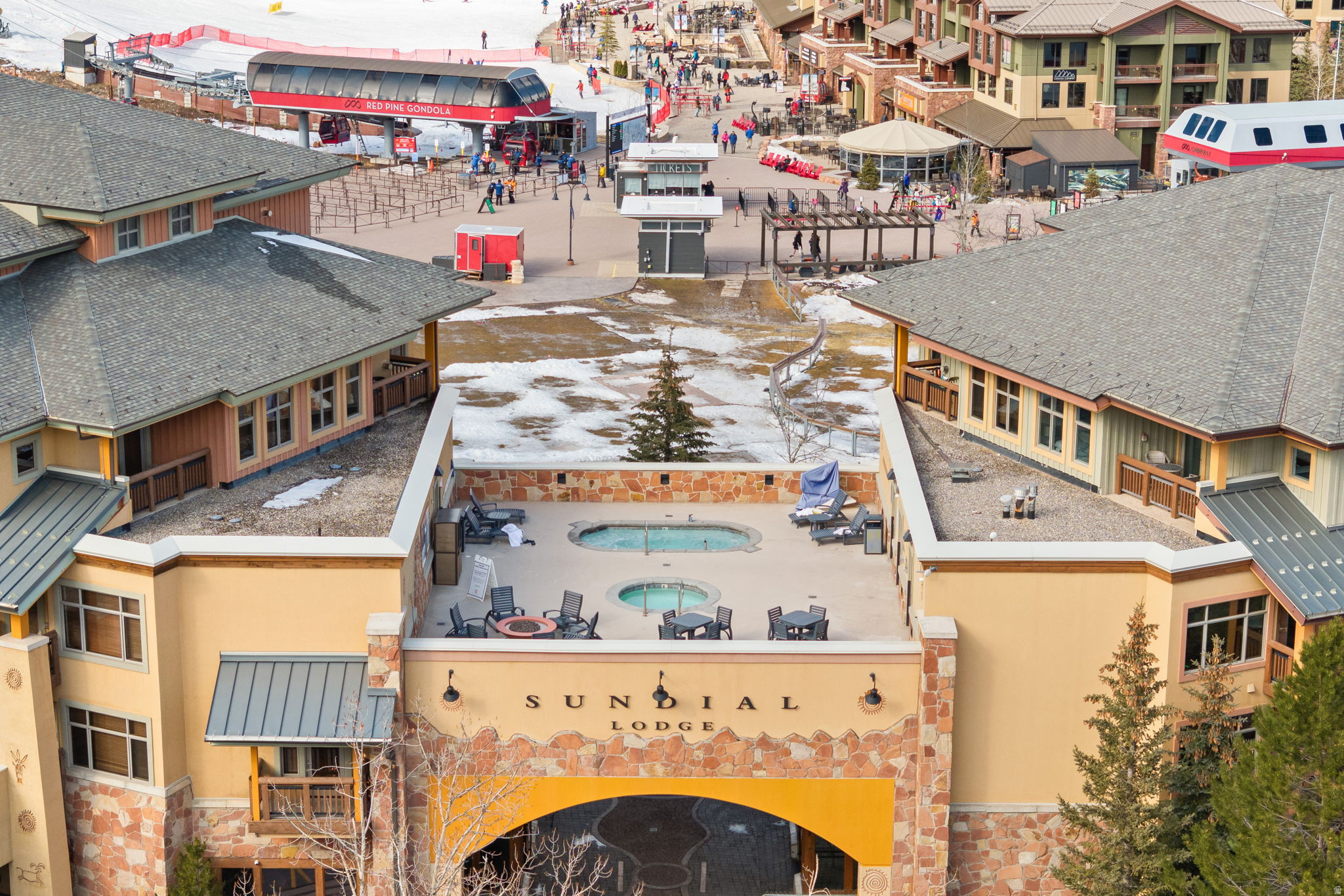 SUNDIAL LODGE - Residential