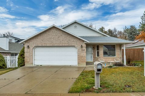 Photo of 1342 E 5200 S, South Ogden, UT 84403 (MLS # 2141393)