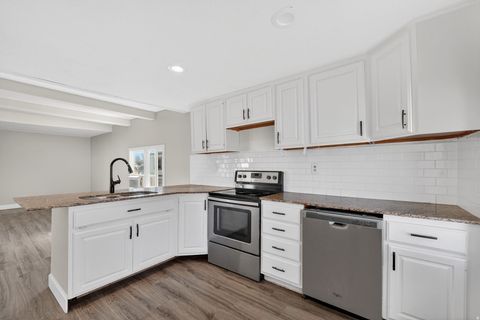 Tiny photo for 3555 S TOWER VW #62, West Valley City, UT 84119 (MLS # 2141331)