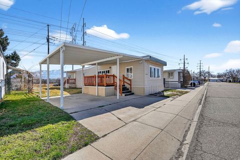 Tiny photo for 3555 S TOWER VW #62, West Valley City, UT 84119 (MLS # 2141331)