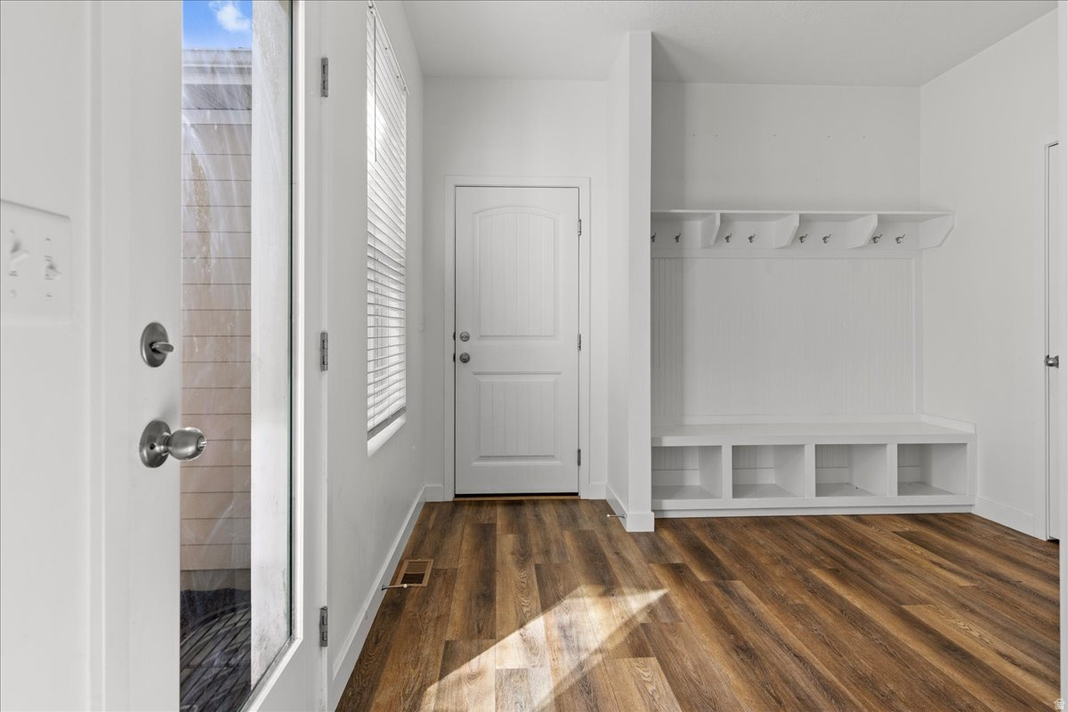 DAYBREAK - Residential