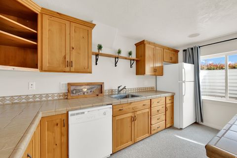 Tiny photo for 694 E 260 S, Midway, UT 84049 (MLS # 2145720)