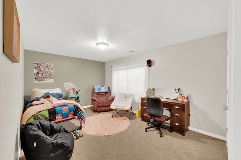 Tiny photo for 694 E 260 S, Midway, UT 84049 (MLS # 2145720)