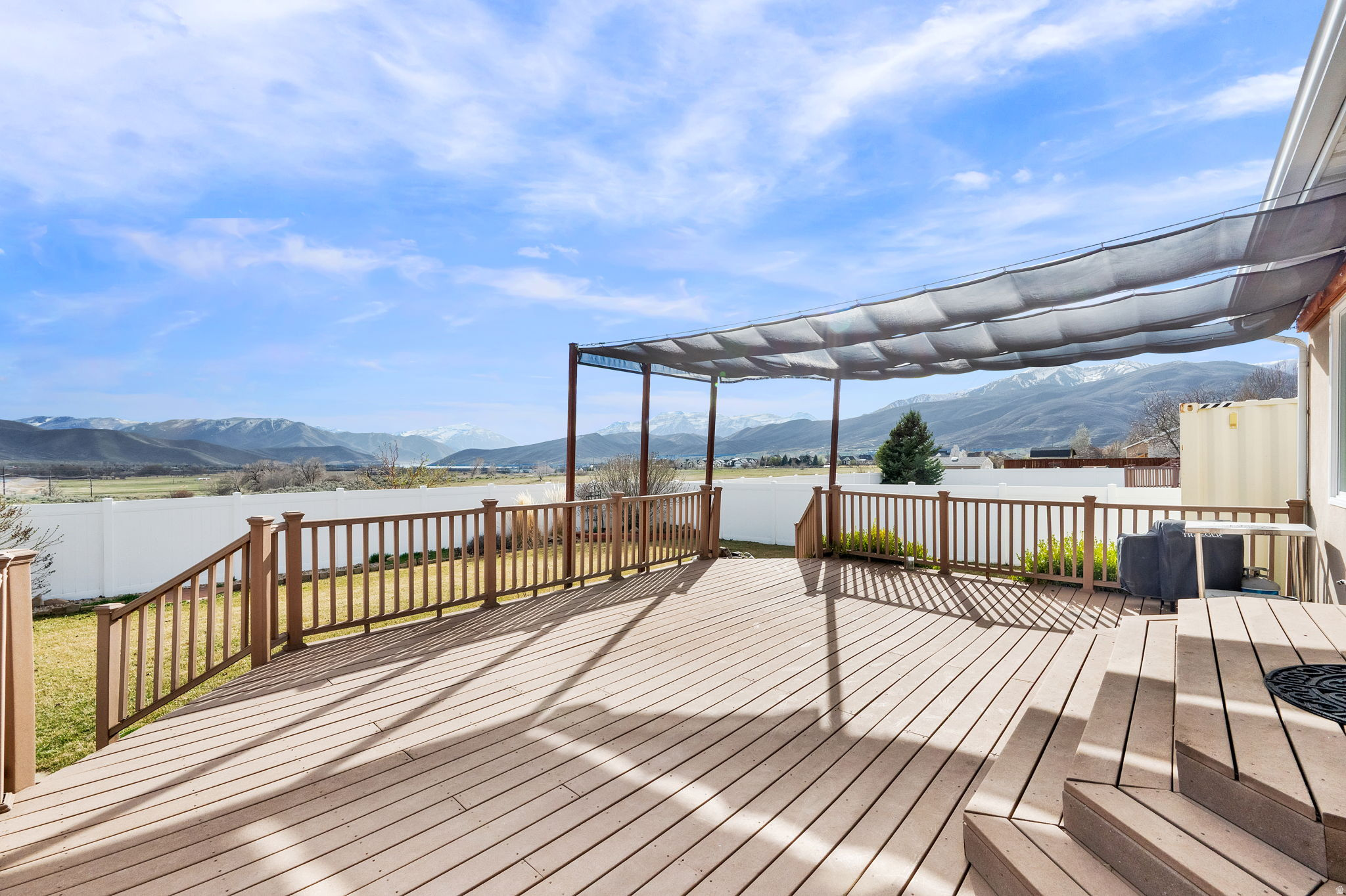 FOX DEN ESTATES - Residential