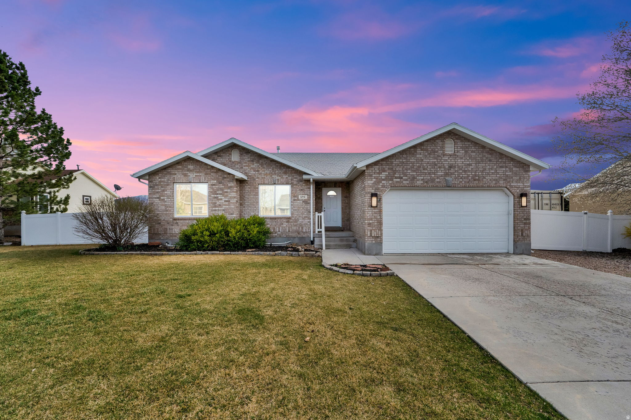 FOX DEN ESTATES - Residential