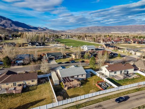 Tiny photo for 694 E 260 S, Midway, UT 84049 (MLS # 2145720)