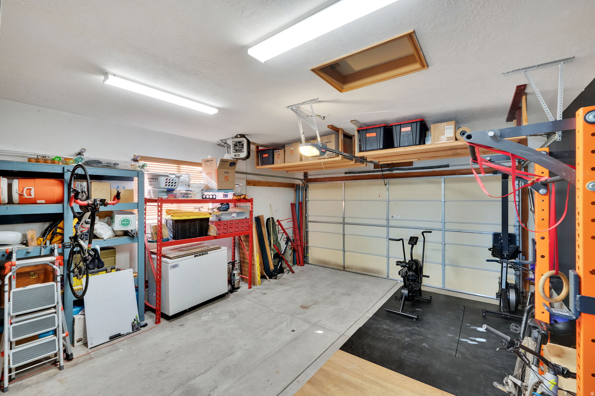 FOX DEN ESTATES - Residential