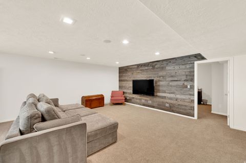 Tiny photo for 694 E 260 S, Midway, UT 84049 (MLS # 2145720)