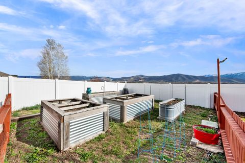 Tiny photo for 694 E 260 S, Midway, UT 84049 (MLS # 2145720)