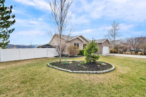 Tiny photo for 694 E 260 S, Midway, UT 84049 (MLS # 2145720)