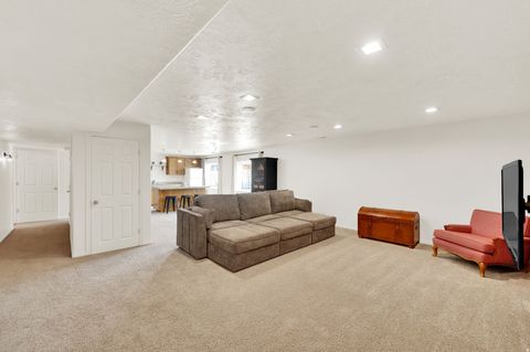 Tiny photo for 694 E 260 S, Midway, UT 84049 (MLS # 2145720)