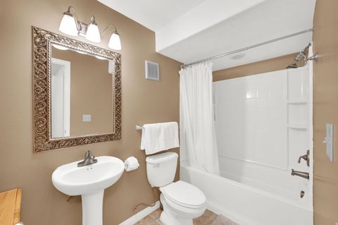 Tiny photo for 694 E 260 S, Midway, UT 84049 (MLS # 2145720)