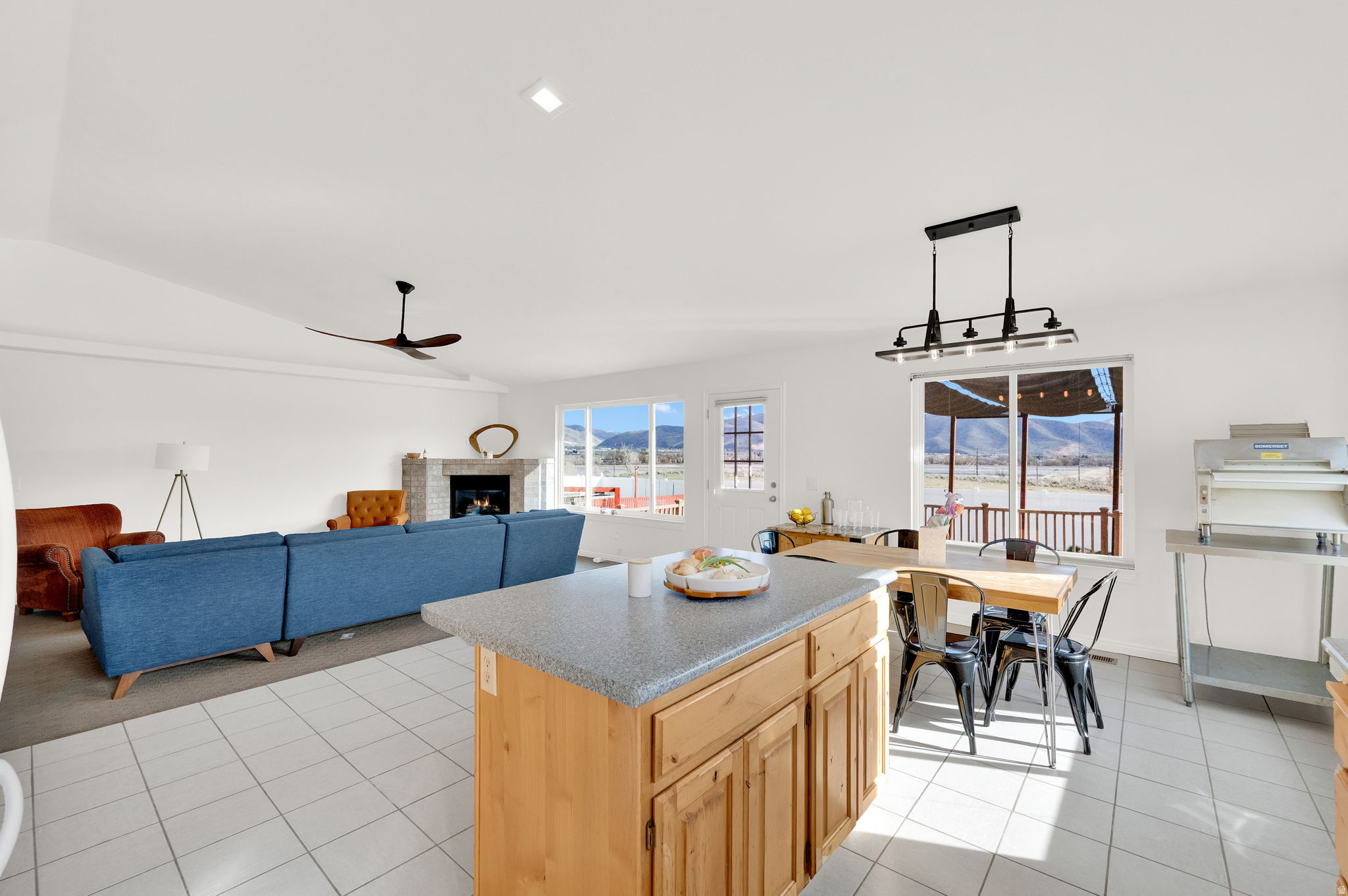 FOX DEN ESTATES - Residential