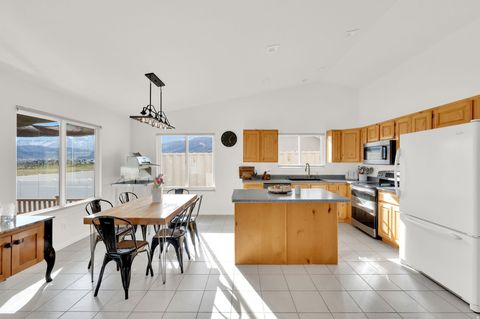 Tiny photo for 694 E 260 S, Midway, UT 84049 (MLS # 2145720)