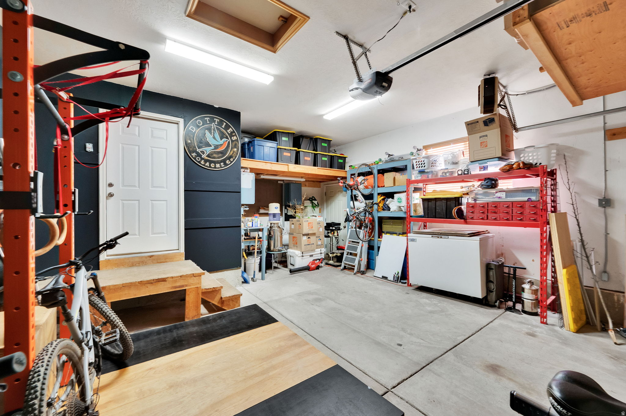 FOX DEN ESTATES - Residential