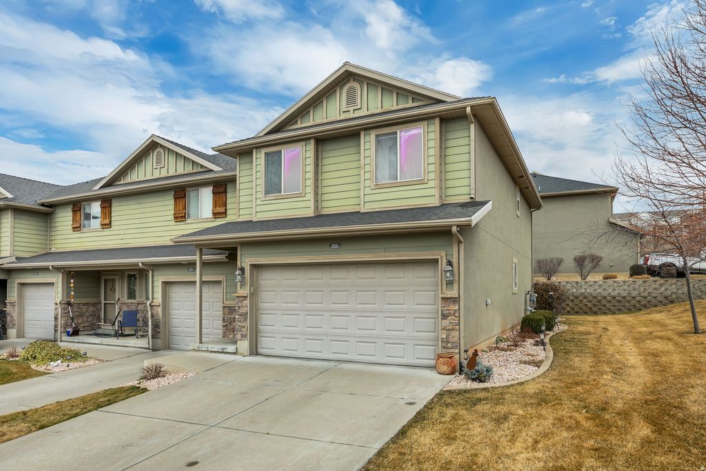 Photo of 1821 E WHITETAIL WAY, Layton, UT 84040 (MLS # 2136384)