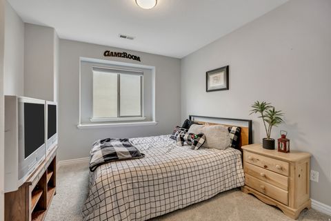 Tiny photo for 1821 E WHITETAIL WAY, Layton, UT 84040 (MLS # 2136384)