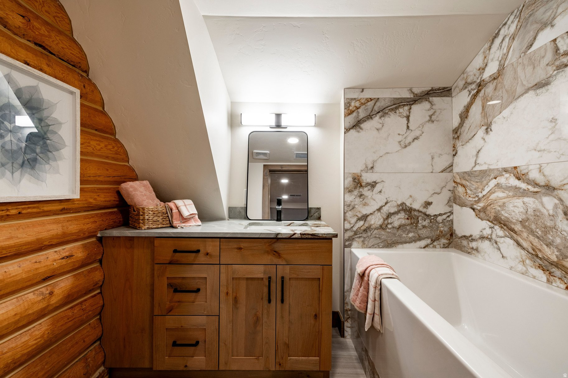 JOHN SIMMONS SUB - Residential