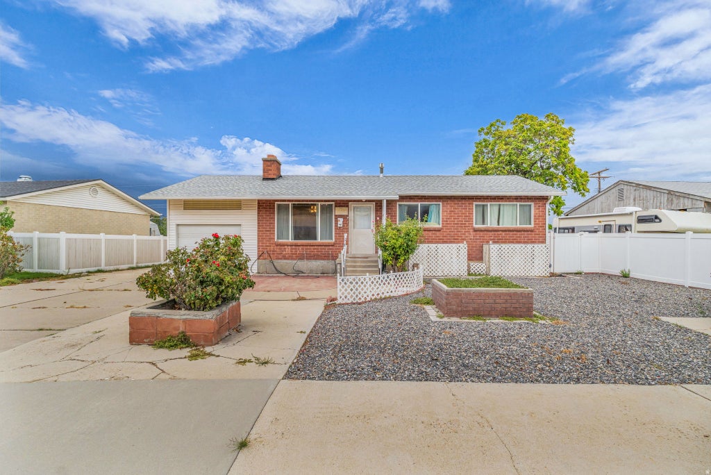 Photo of 9950 S BARIUM LN, Sandy, UT 84094 (MLS # 2186524)