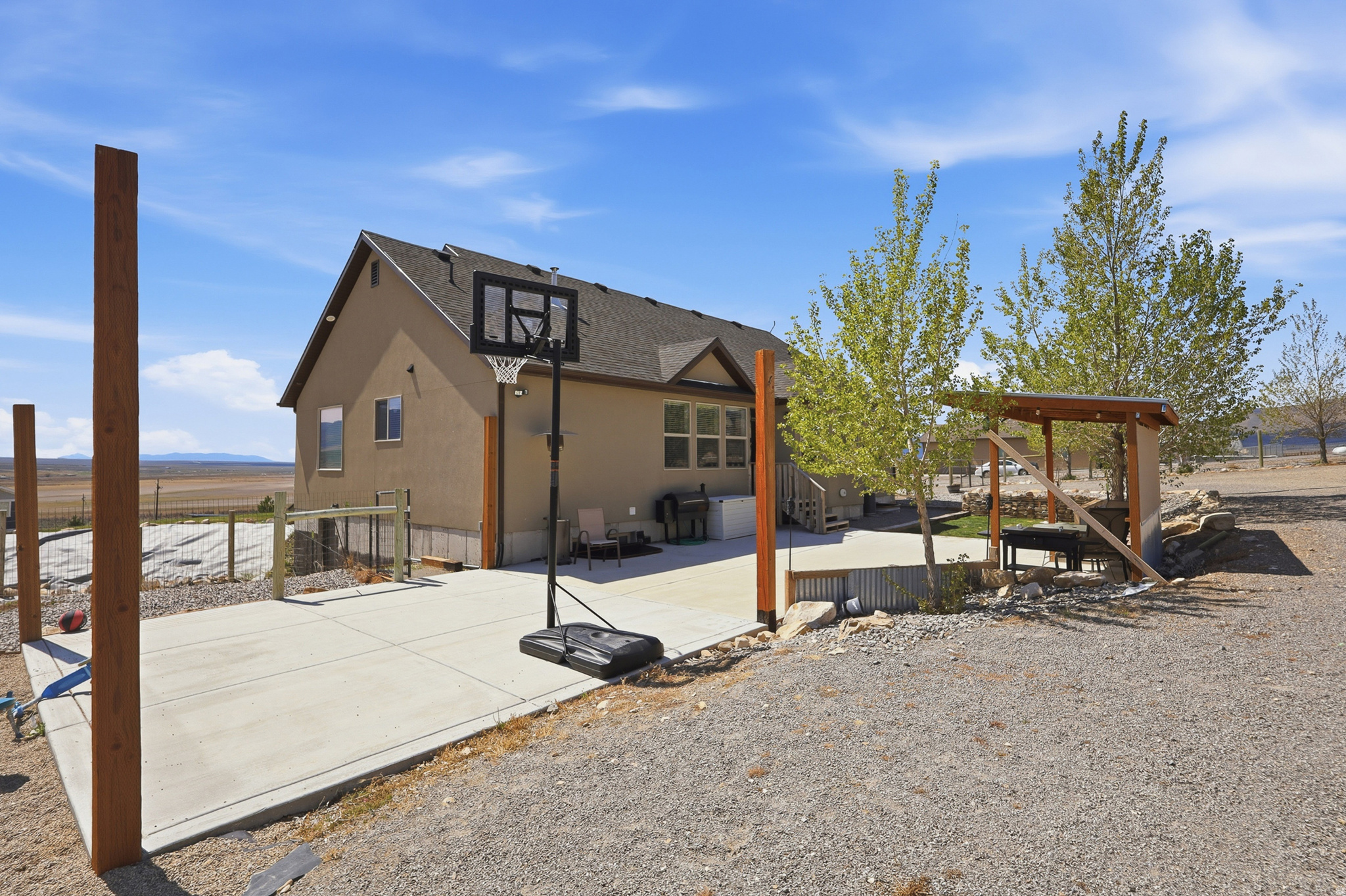 BENCHES AT SOUTH RIM - Residential