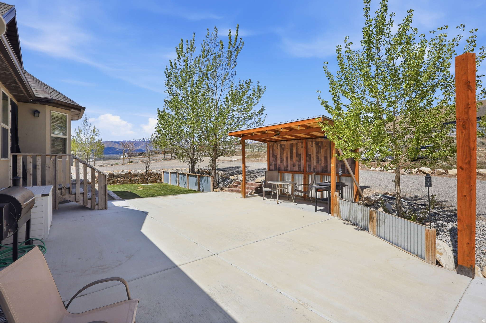 BENCHES AT SOUTH RIM - Residential