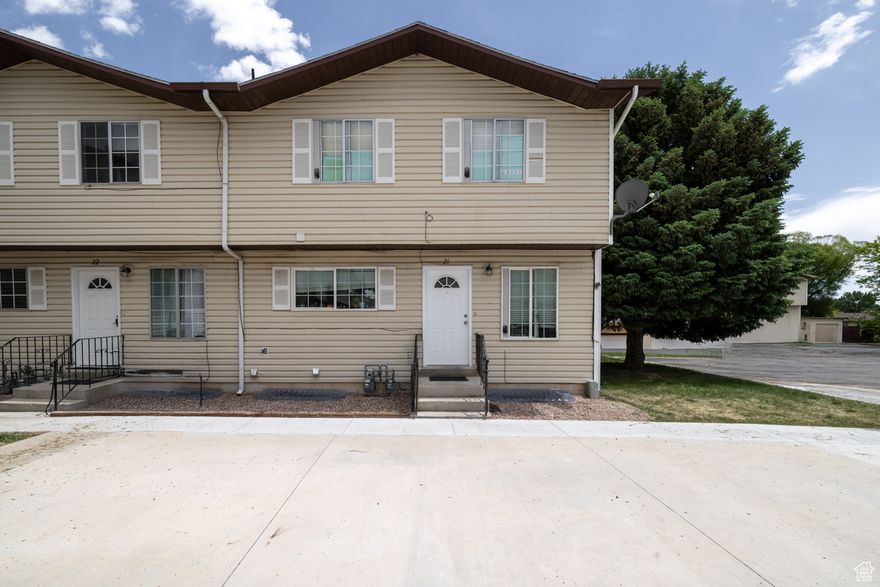 Great investment opportunity! This updated end-unit provides low maintenance living with 2  bedrooms, 1 1/2 bathrooms, and an unfinished basement for storage. Information provided as a courtesy, buyer to verify all information.