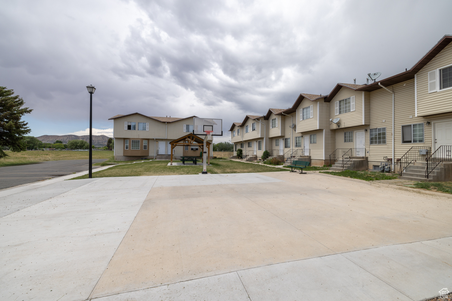 PHEASANT GLEN SUBDIVISION CONDOS AMENDED - Residential
