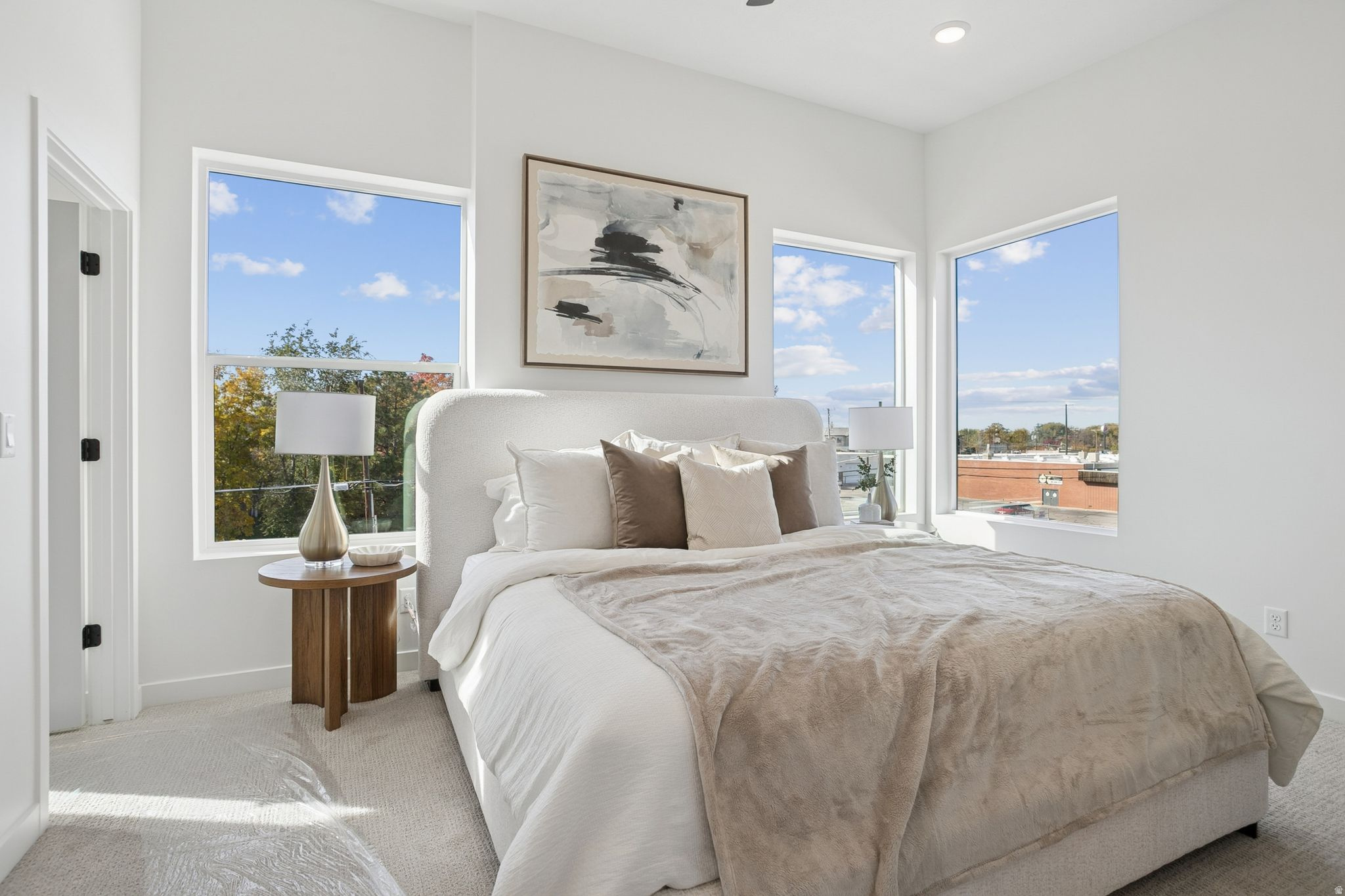 300 LOFTS - Residential