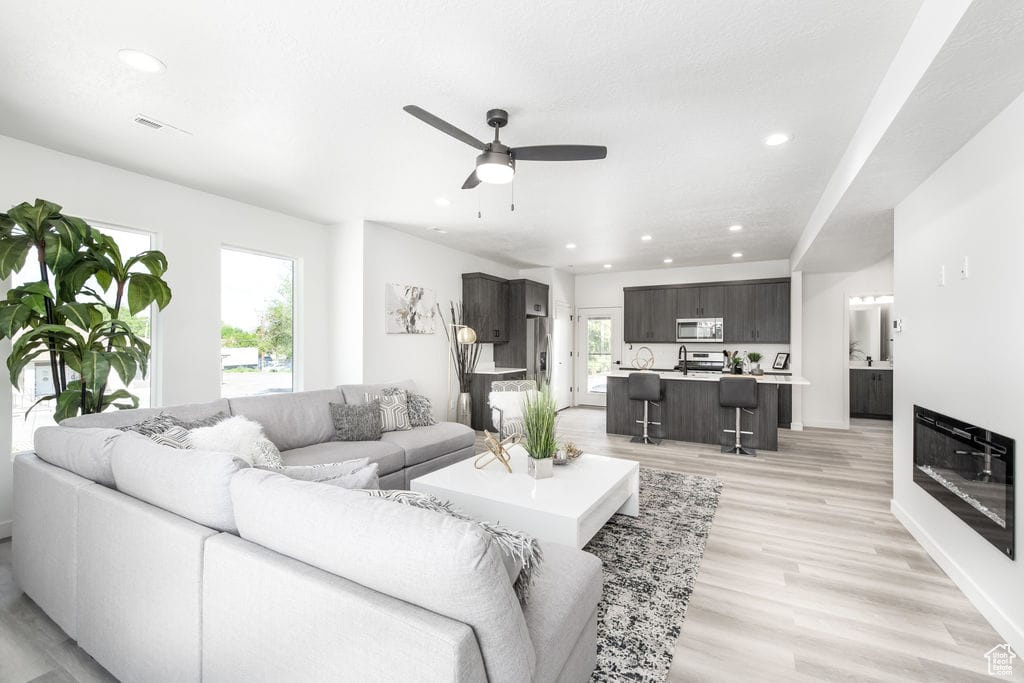 300 LOFTS - Residential
