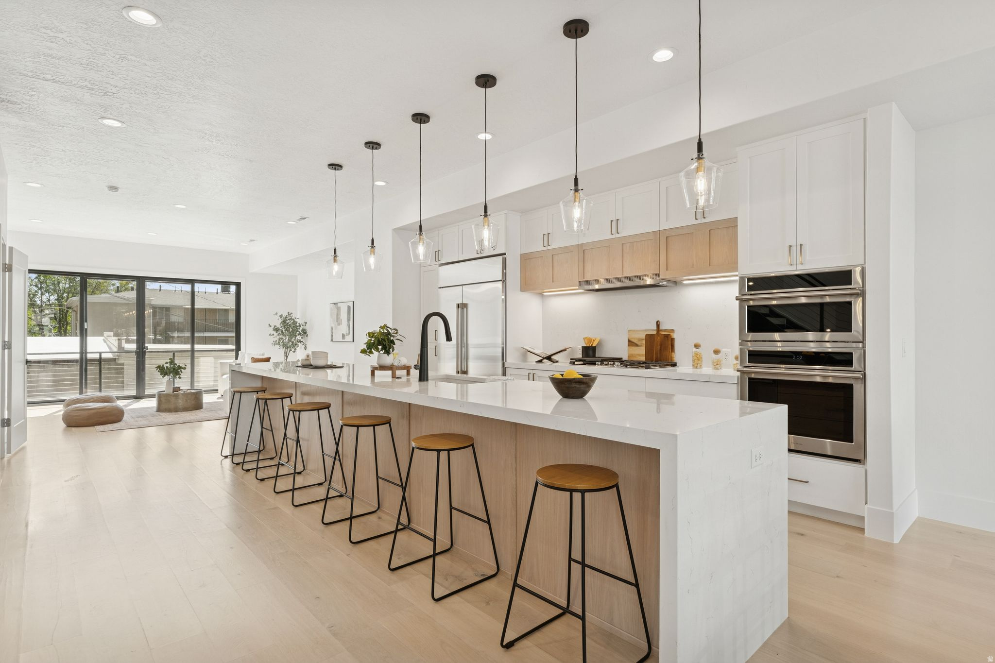 3RD AVENUE TOWNHOMES - Residential