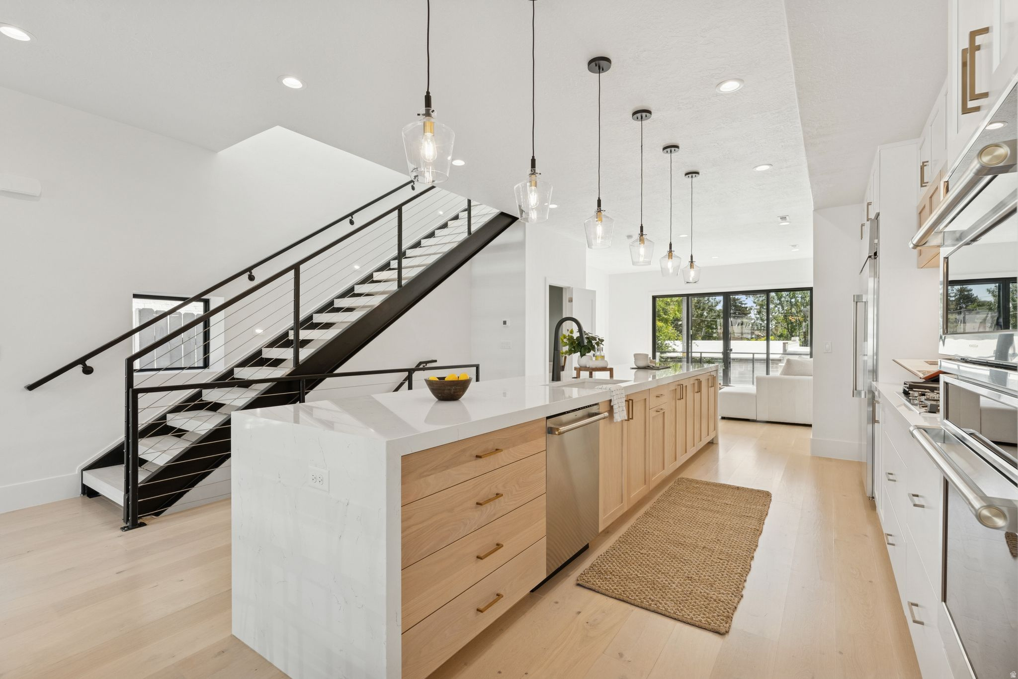 3RD AVENUE TOWNHOMES - Residential