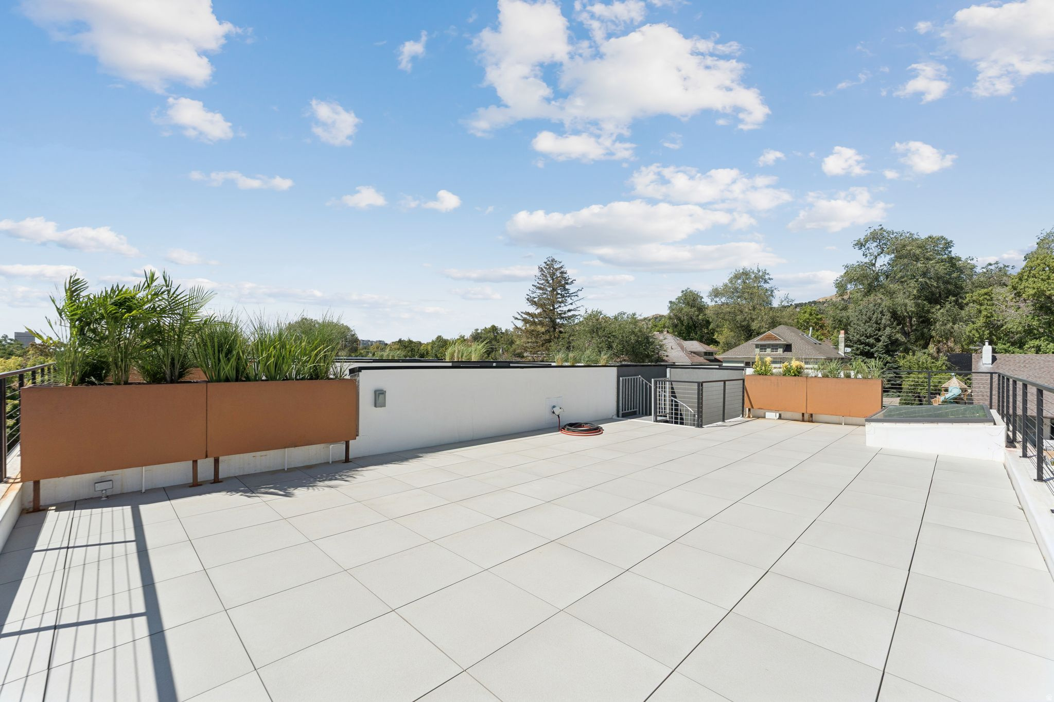 3RD AVENUE TOWNHOMES - Residential