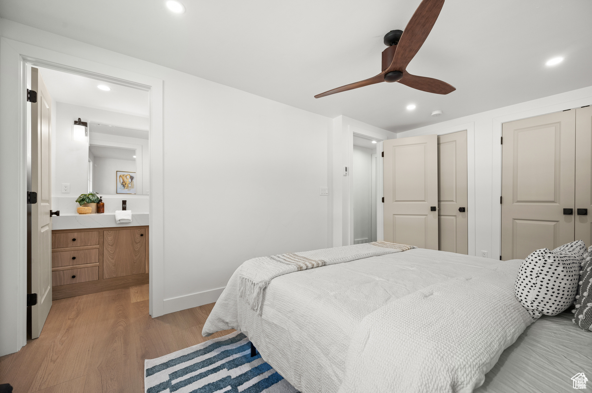 MAYWOOD HILLS - Residential