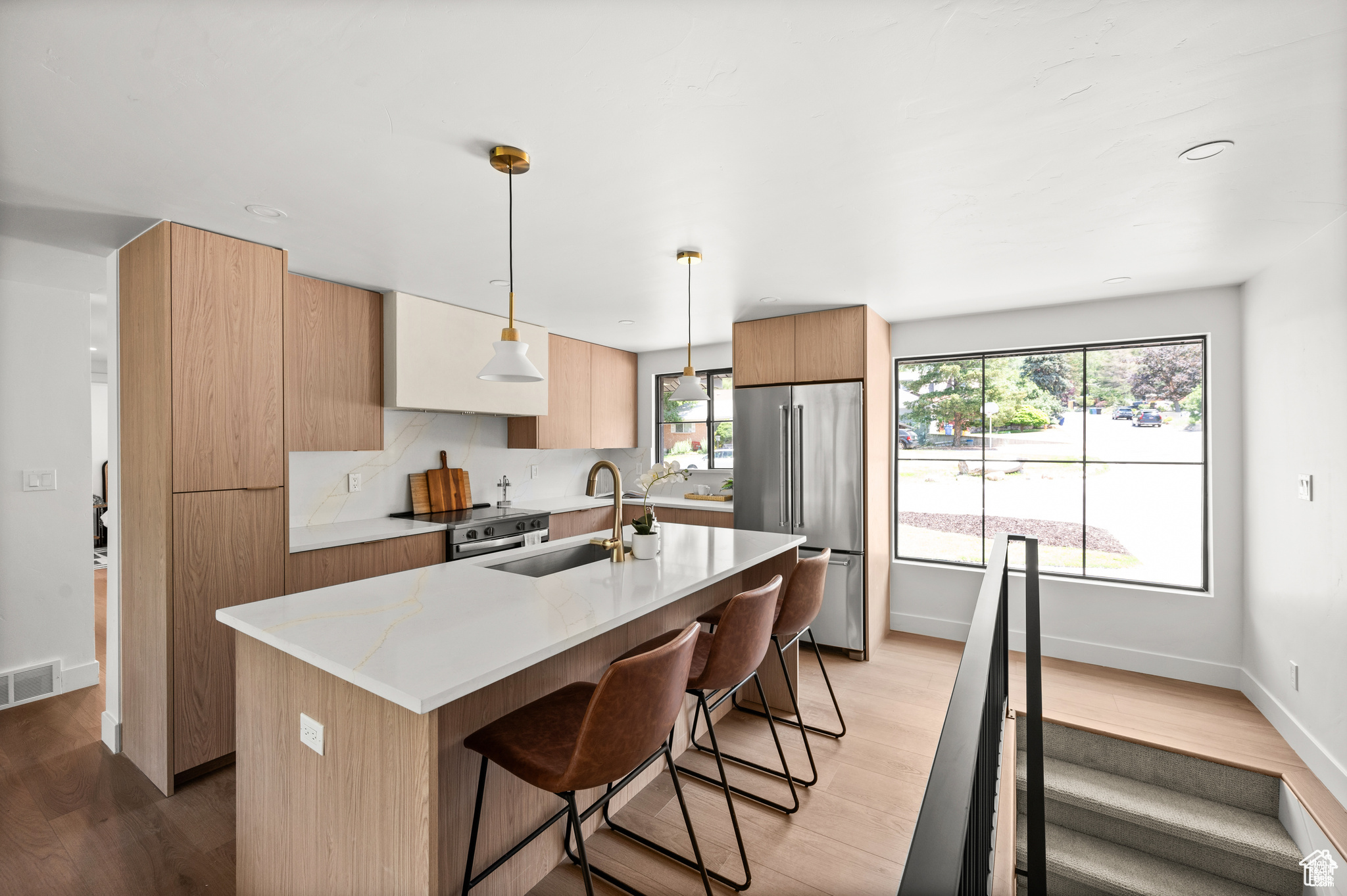 MAYWOOD HILLS - Residential