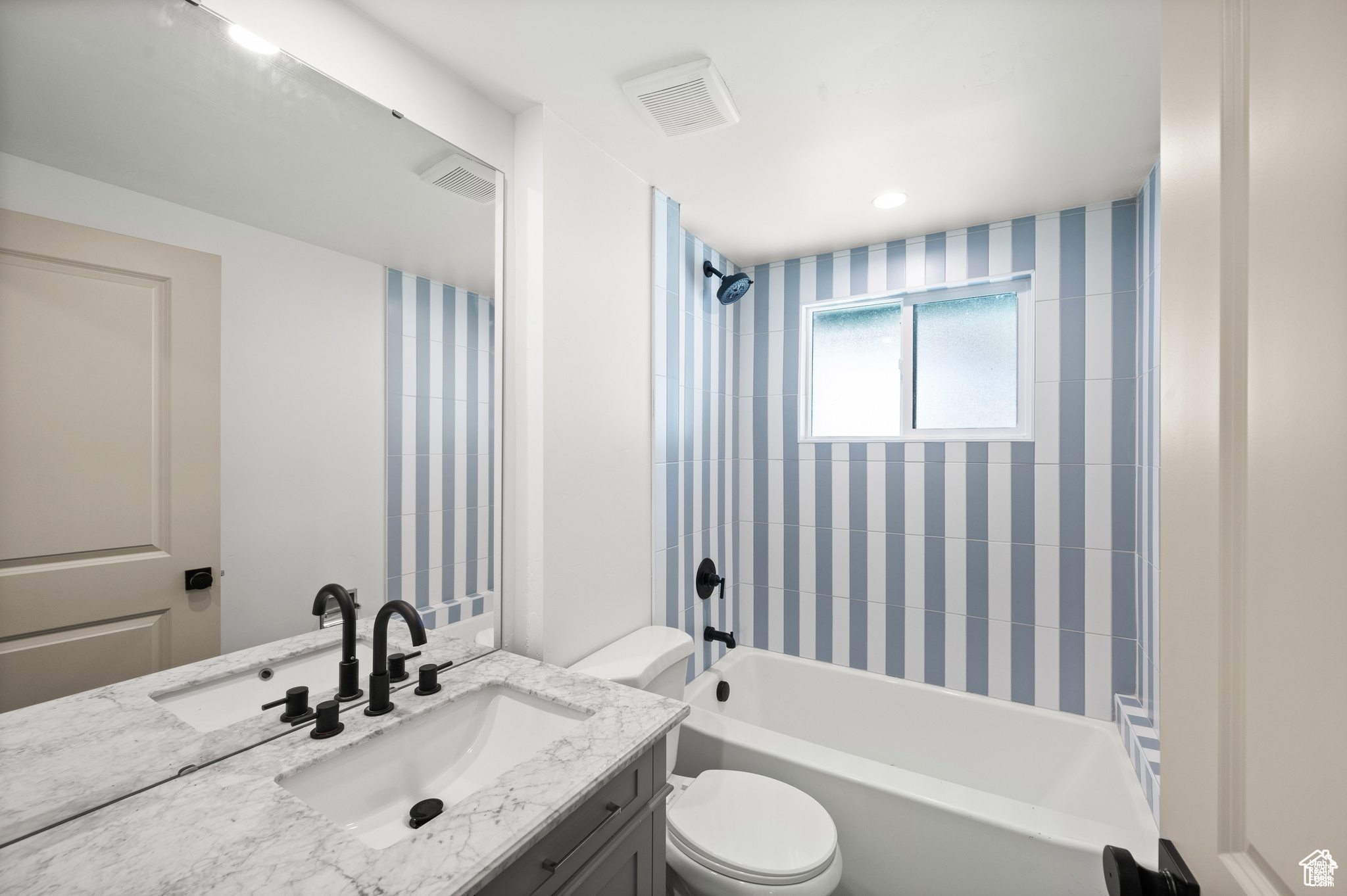 MAYWOOD HILLS - Residential