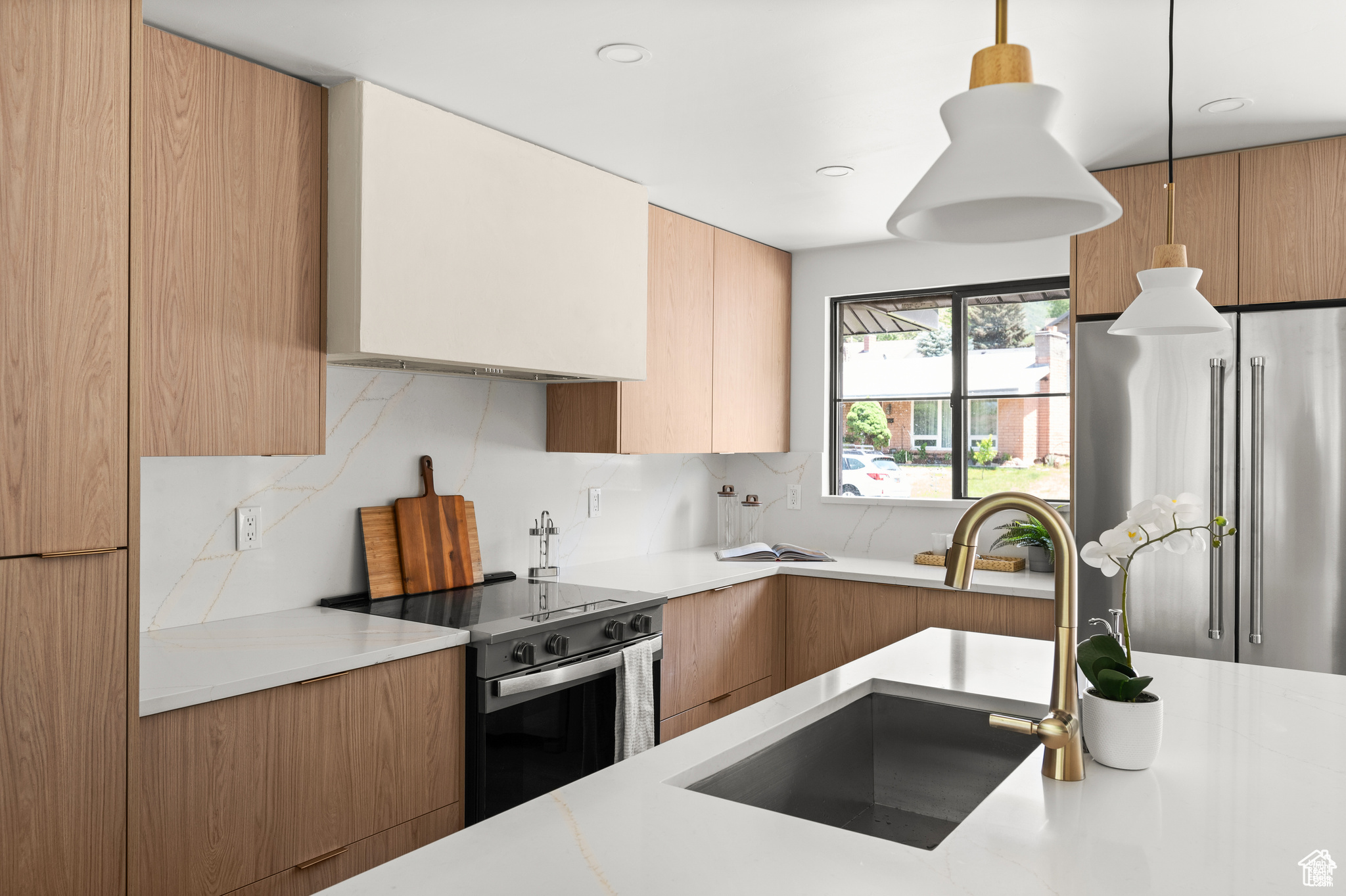 MAYWOOD HILLS - Residential