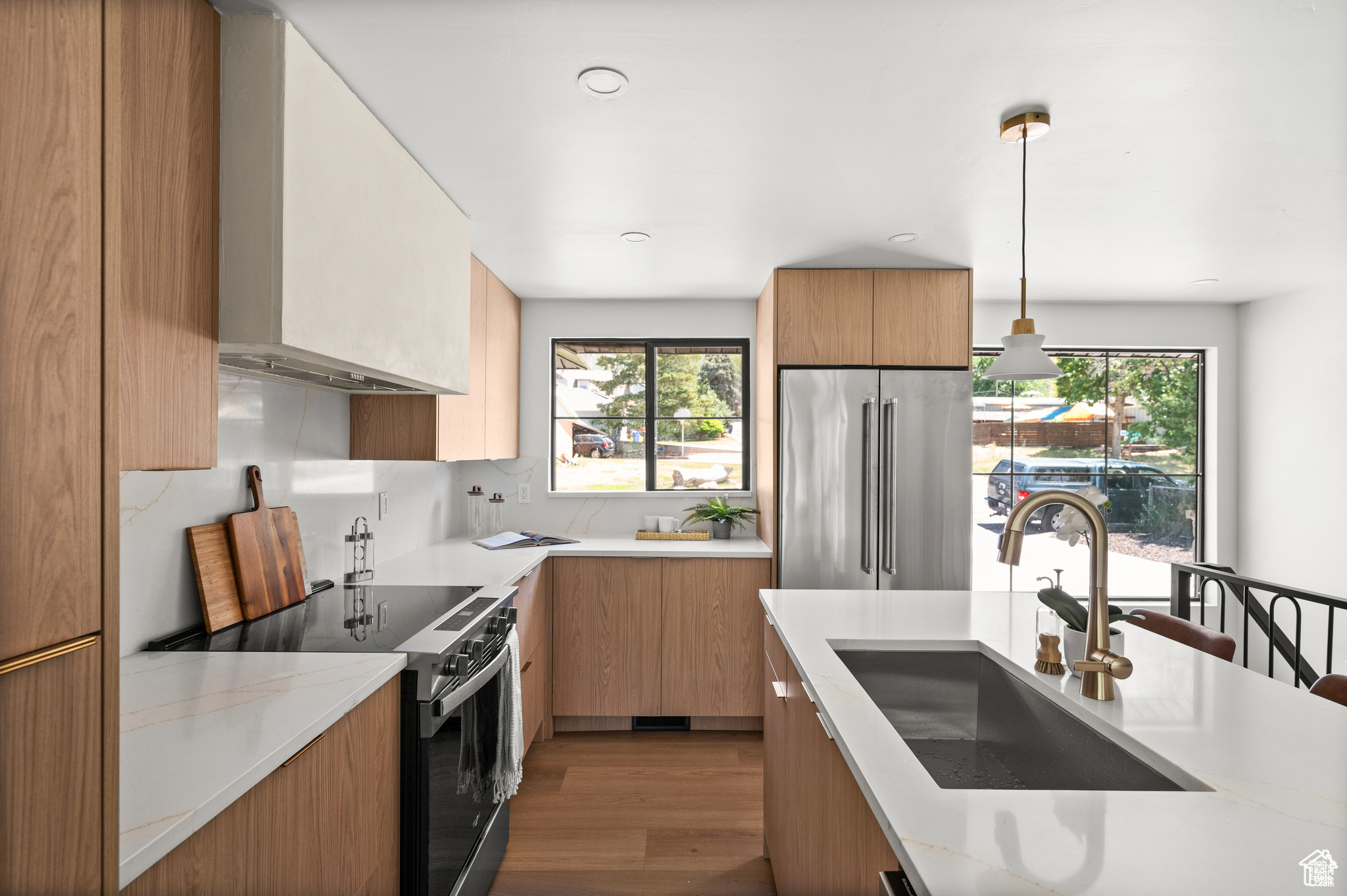 MAYWOOD HILLS - Residential