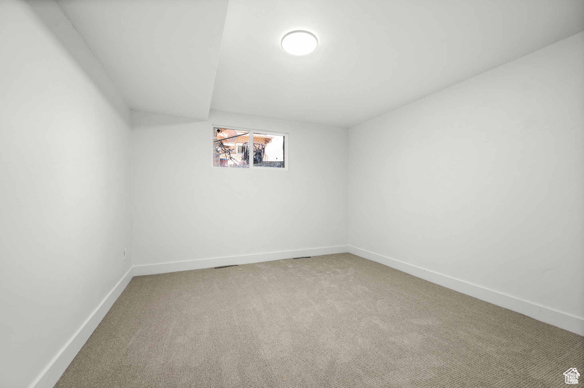 MAYWOOD HILLS - Residential