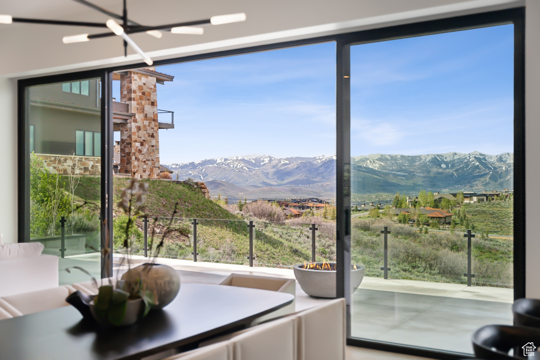 THE SUMMIT - Residential