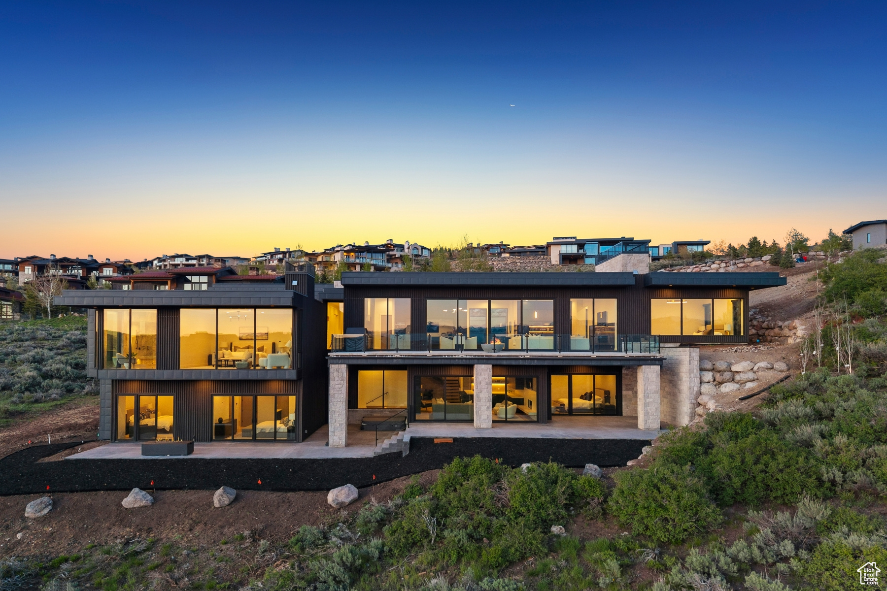 THE SUMMIT - Residential