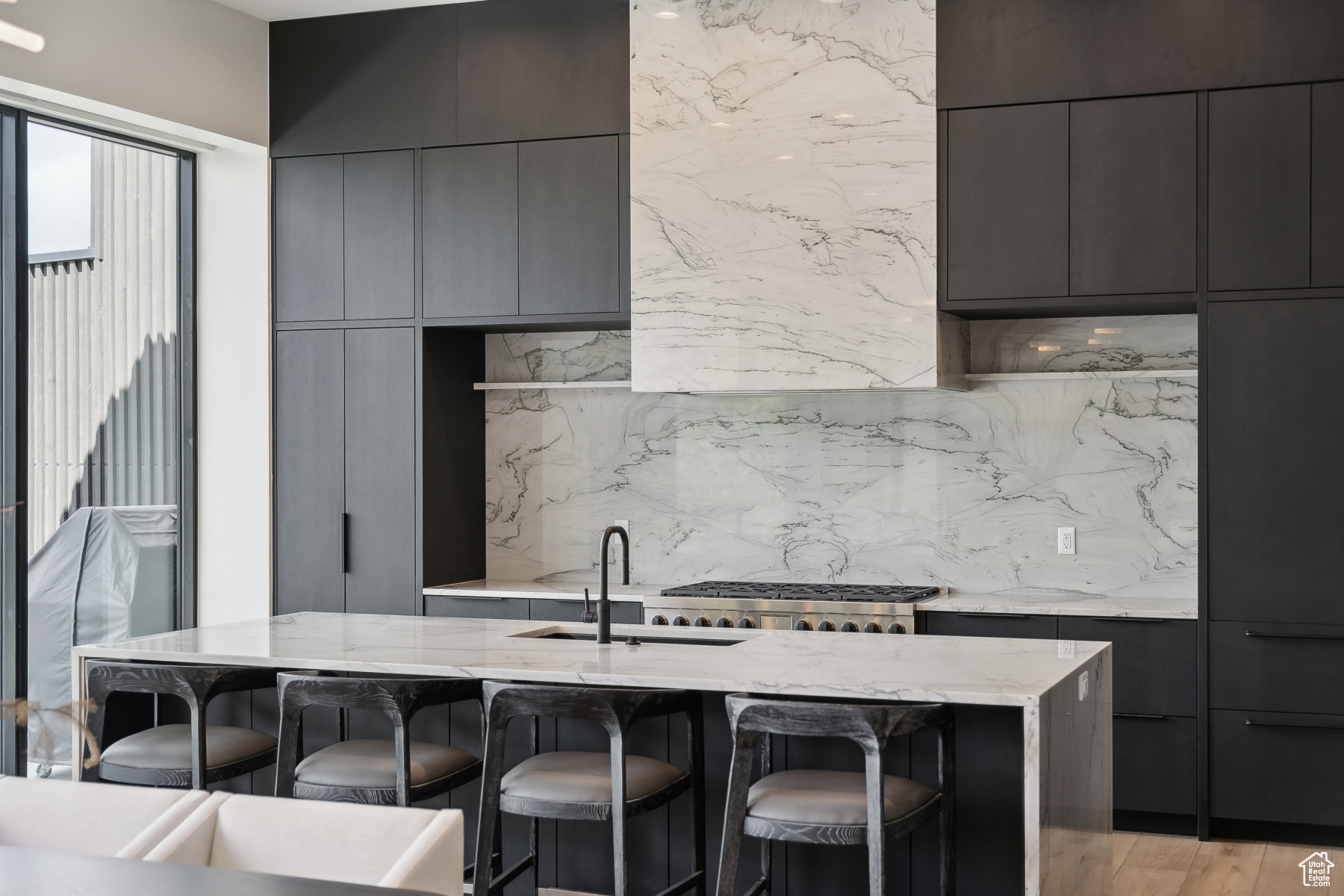 THE SUMMIT - Residential