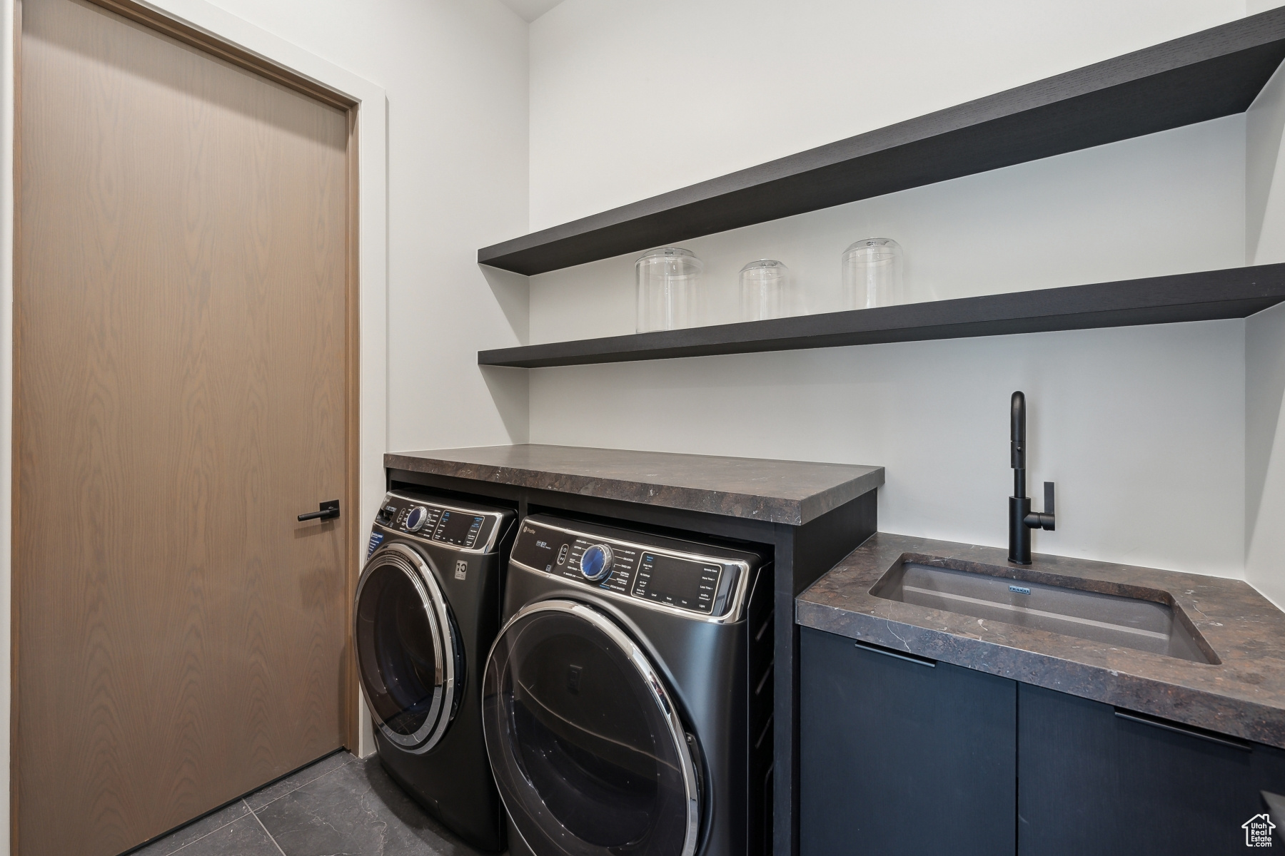 THE SUMMIT - Residential