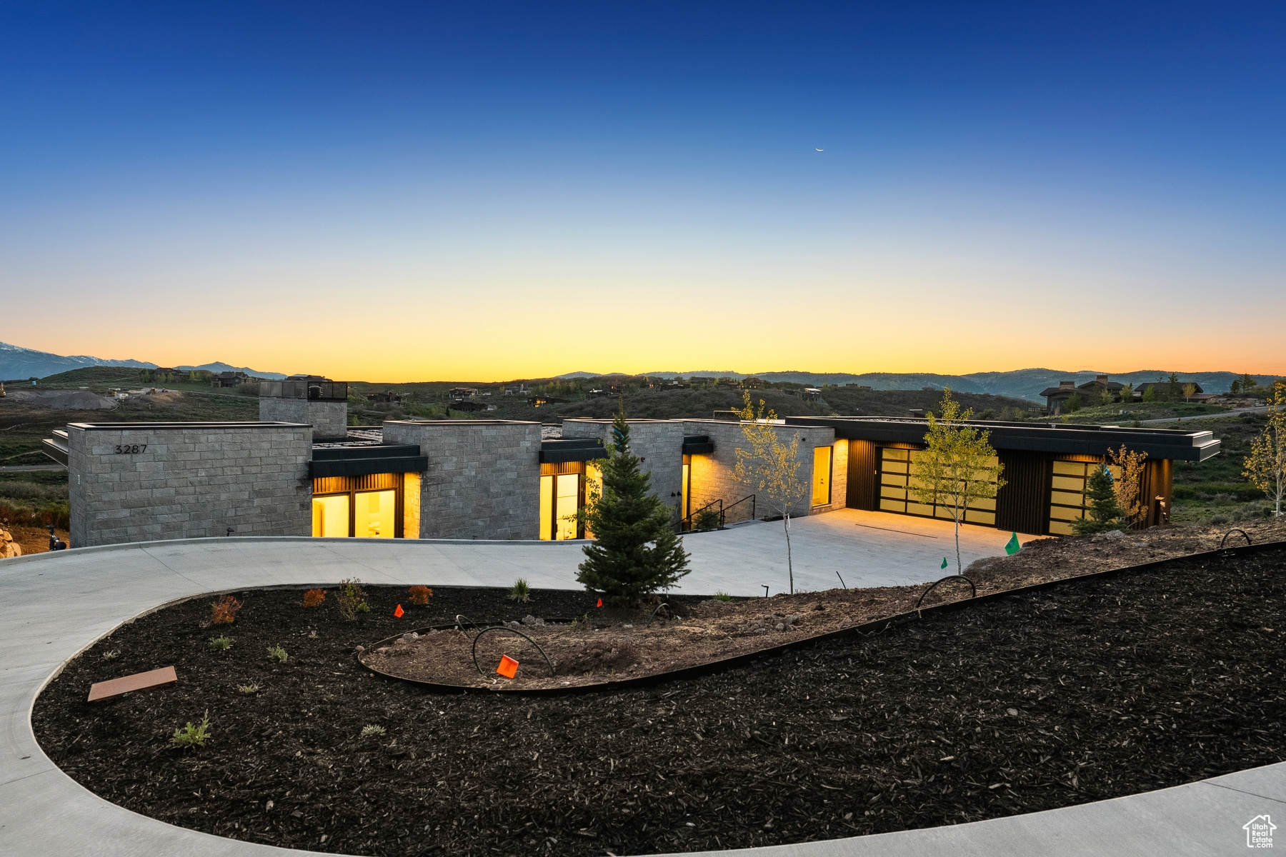 THE SUMMIT - Residential