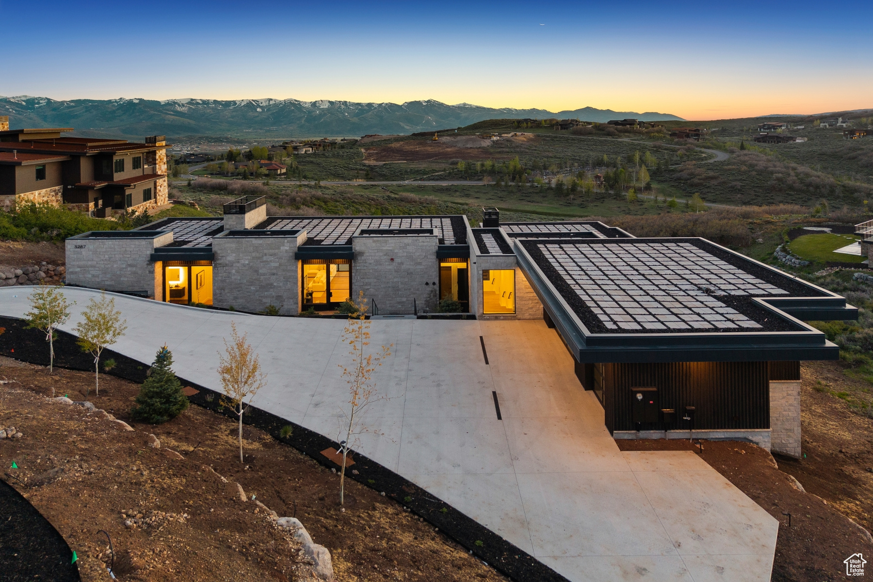 THE SUMMIT - Residential