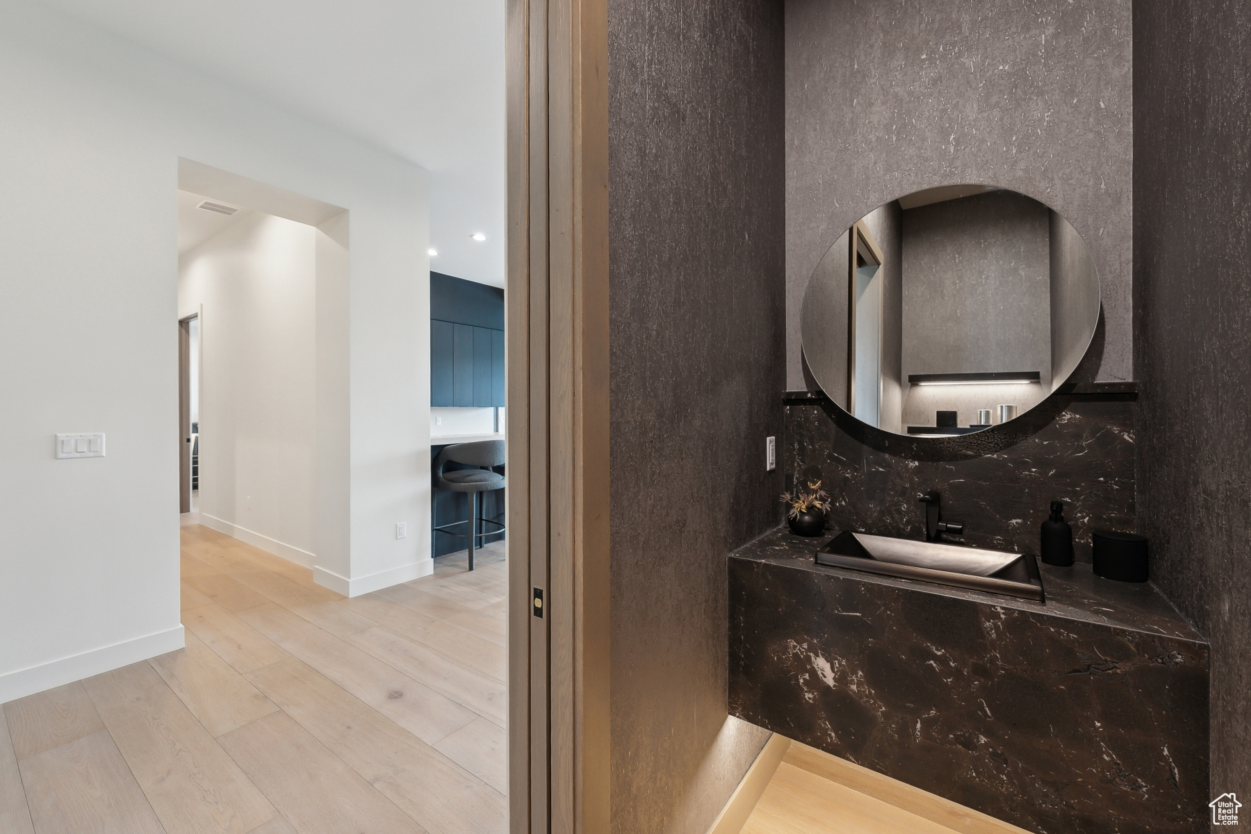 THE SUMMIT - Residential